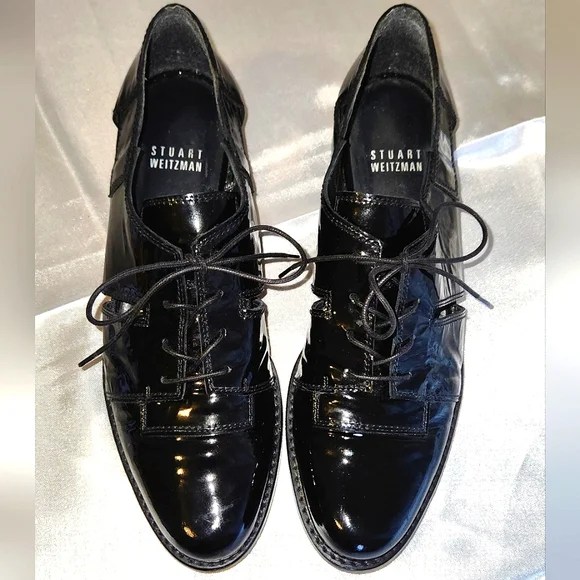 STUART WEITZMAN BLK PATENT LEATHER LOAFERS WITH SIDE CUTOUT SIZE 7 - Picture 3 of 12